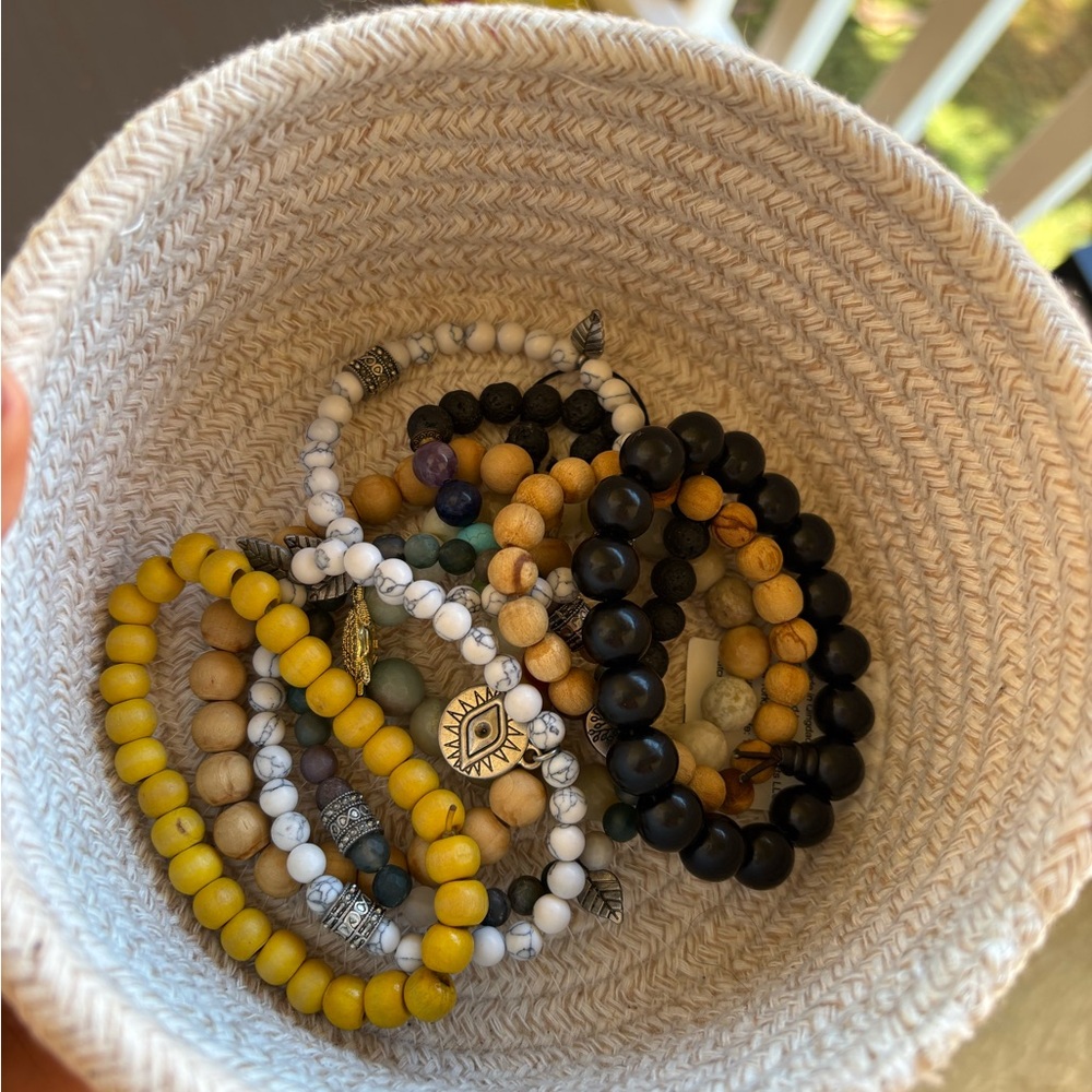 Elegant Beaded Bracelet Set of 9 - Black, Yellow, White, multicolored & beige
